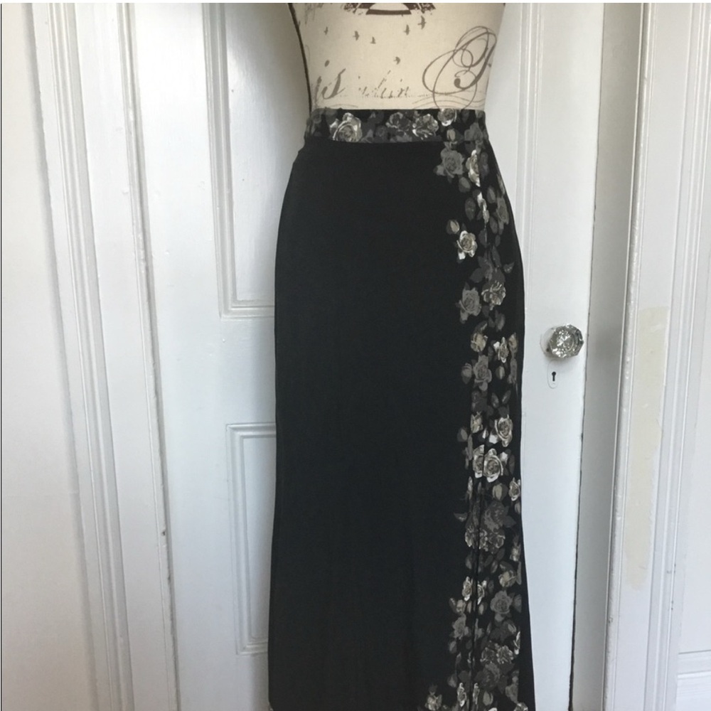 Free People Black and Gold Maxi Skirt - Picture 2 of 6